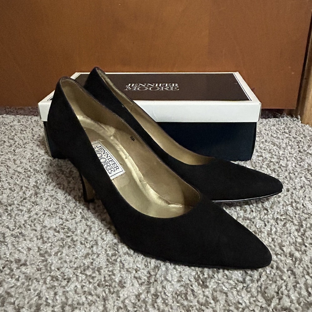 Jennifer Moore Shoes Womens 8 B Black Suede Slip On "Hope" Heels With Box